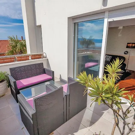 Holiday home Cozy In With Wifi Crikvenica