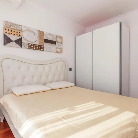 Holiday home Cozy In With Wifi